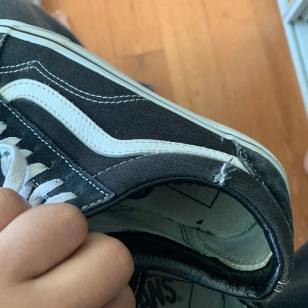 Vans - Picture 4 of 4